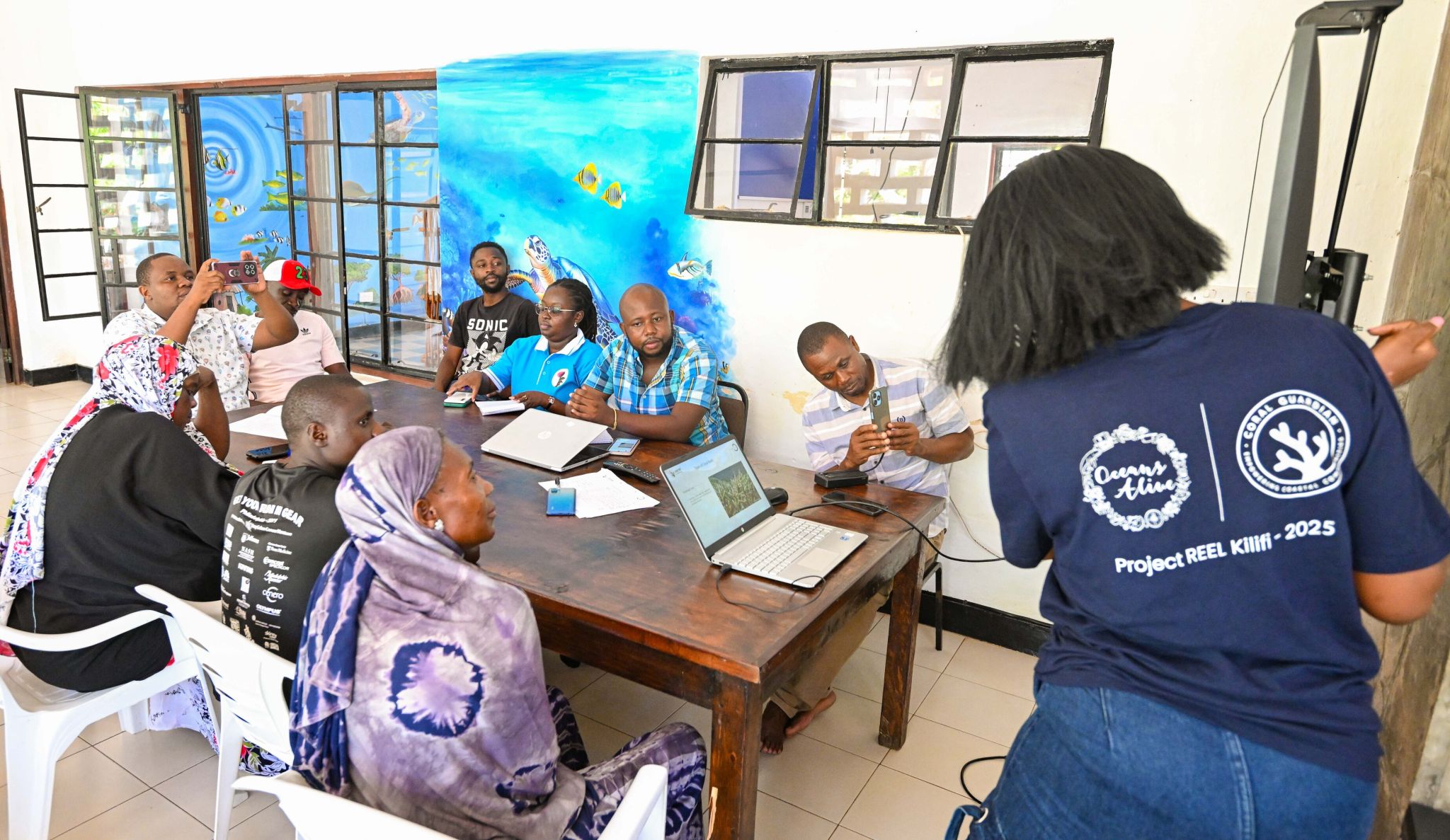 Students learning about marine ecosystems
